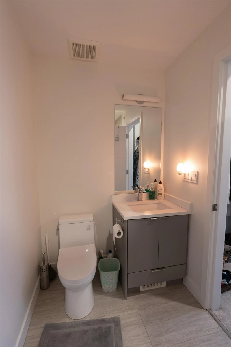 Mudroom Photo of 6 19628 55a Avenue, Langley, BC