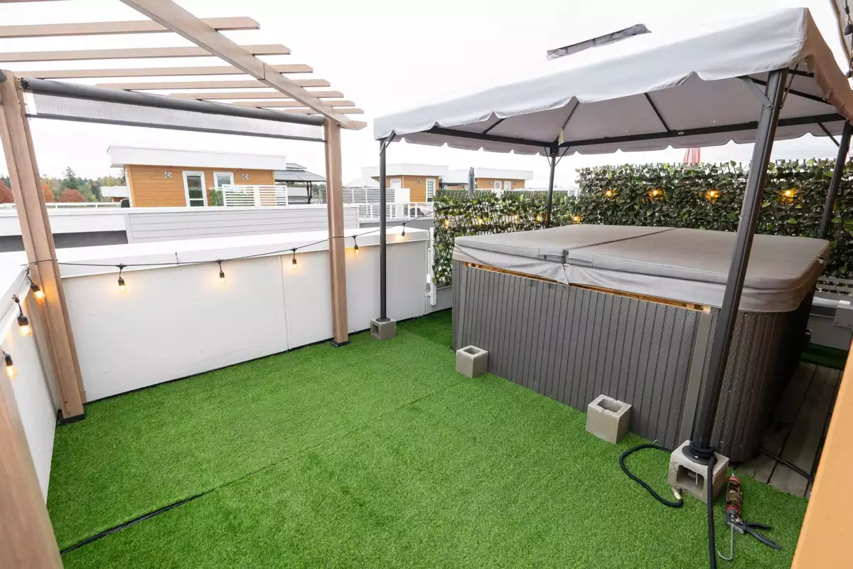 Staircase Photo of 6 19628 55a Avenue, Langley, BC