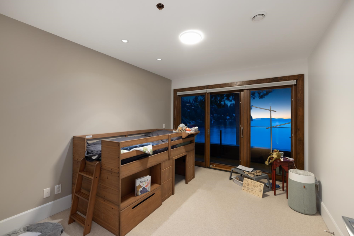 Entry Foyer Photo of 6780 Batchelor Bay Place, West Vancouver, BC