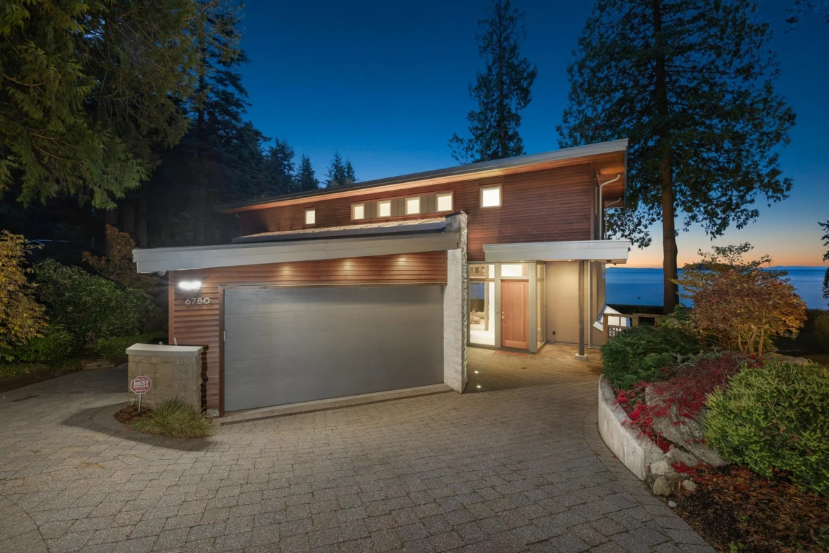 Exterior Front Photo of 6780 Batchelor Bay Place, West Vancouver, BC