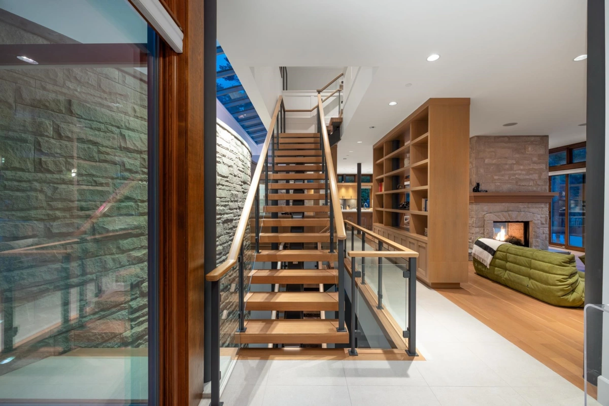 Exterior Rear Photo of 6780 Batchelor Bay Place, West Vancouver, BC