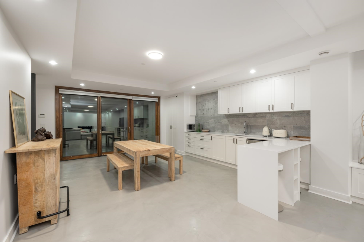 Garden / Landscaping Photo of 6780 Batchelor Bay Place, West Vancouver, BC