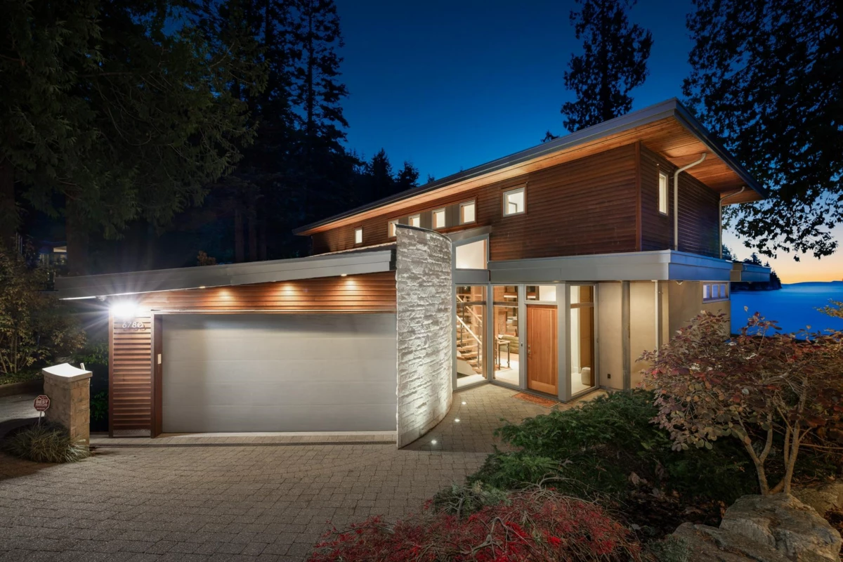 Neighborhood Park Photo Near 6780 Batchelor Bay Place, West Vancouver, BC