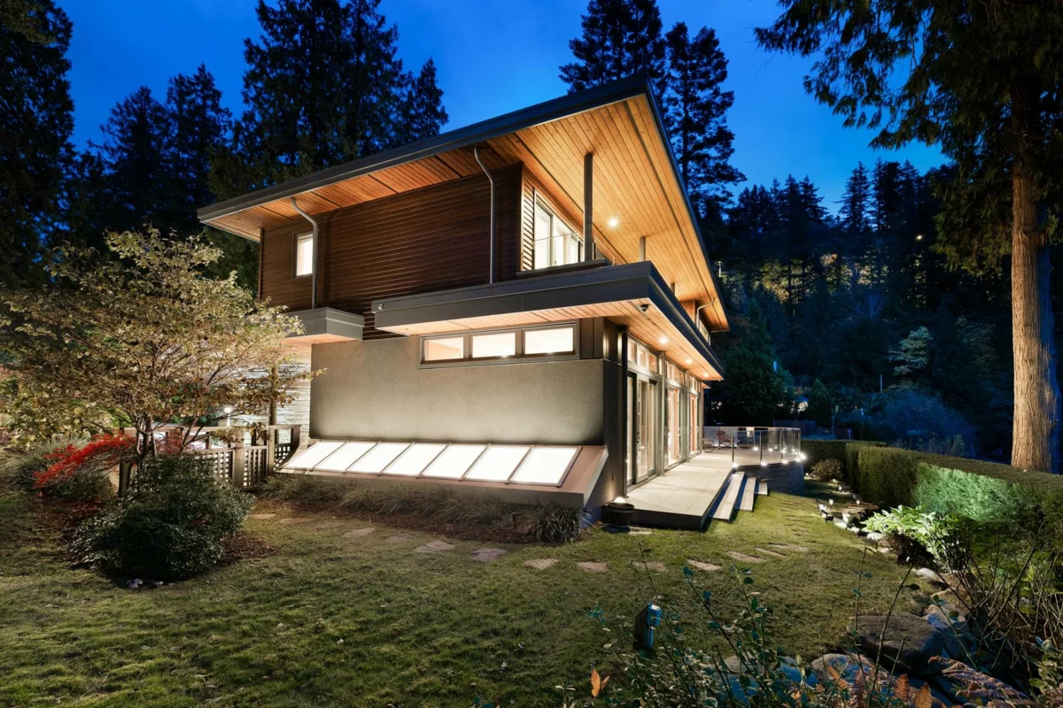 Outdoor Kitchen Photo of 6780 Batchelor Bay Place, West Vancouver, BC