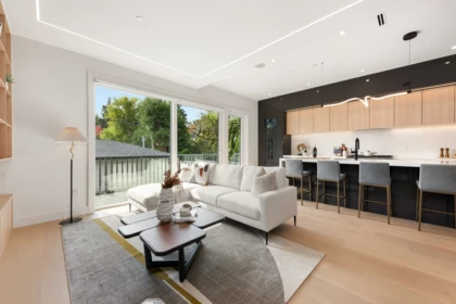 2 3232 W 38th Avenue, Vancouver, BC