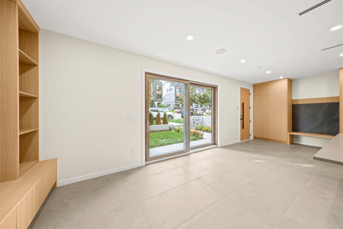 Bedroom 3 Photo of 1 2091 E 20th Avenue, Vancouver, BC