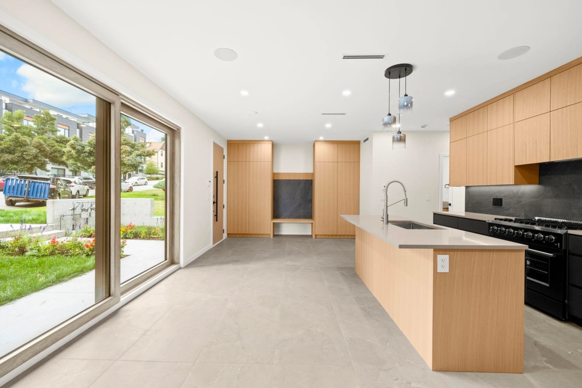 Primary Bedroom Photo of 1 2091 E 20th Avenue, Vancouver, BC