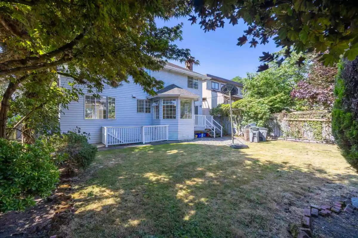 Kitchen Photo of 2063 W 47th Avenue, Vancouver, BC