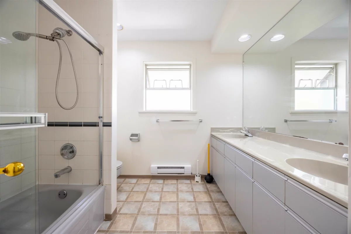 Staircase Photo of 2063 W 47th Avenue, Vancouver, BC