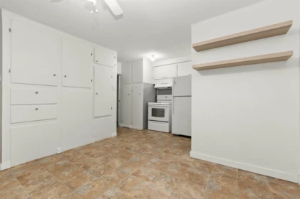 Kitchen Island Photo of 29433 Dewdney Trunk Road, Mission, BC