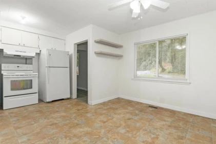 Pantry Photo of 29433 Dewdney Trunk Road, Mission, BC