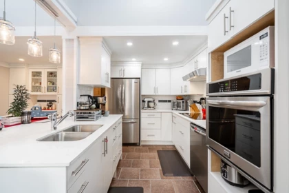 Kitchen Island Photo of 6064 Brooks Crescent, Surrey, BC