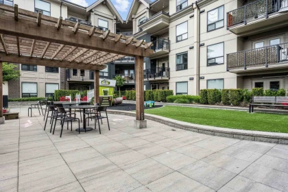 Outdoor Deck Photo of 519 2493 Montrose Avenue, Abbotsford, BC
