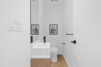 Primary Bathroom Photo of 144 388 Duncan Street, New Westminster, BC
