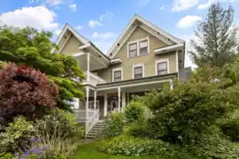 690 Fraser Avenue, Hope, BC