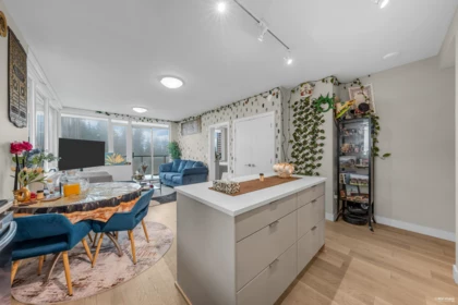 702 8725 University Crescent, Burnaby, BC