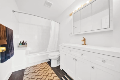 Laundry Room Photo of 107 15501 89a Avenue, Surrey, BC