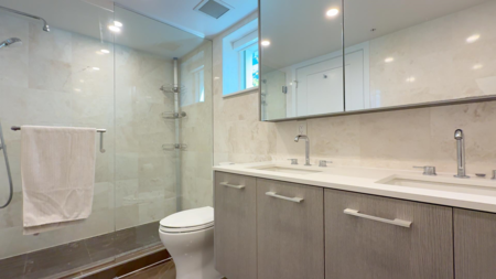 Powder Room Photo of 4916 Cambie Street, Vancouver, BC