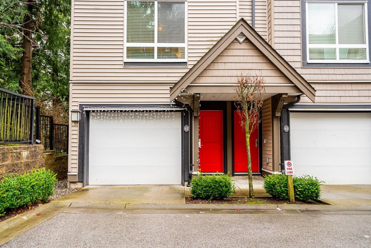 Outdoor Deck Photo of 42 14555 68 Avenue, Surrey, BC