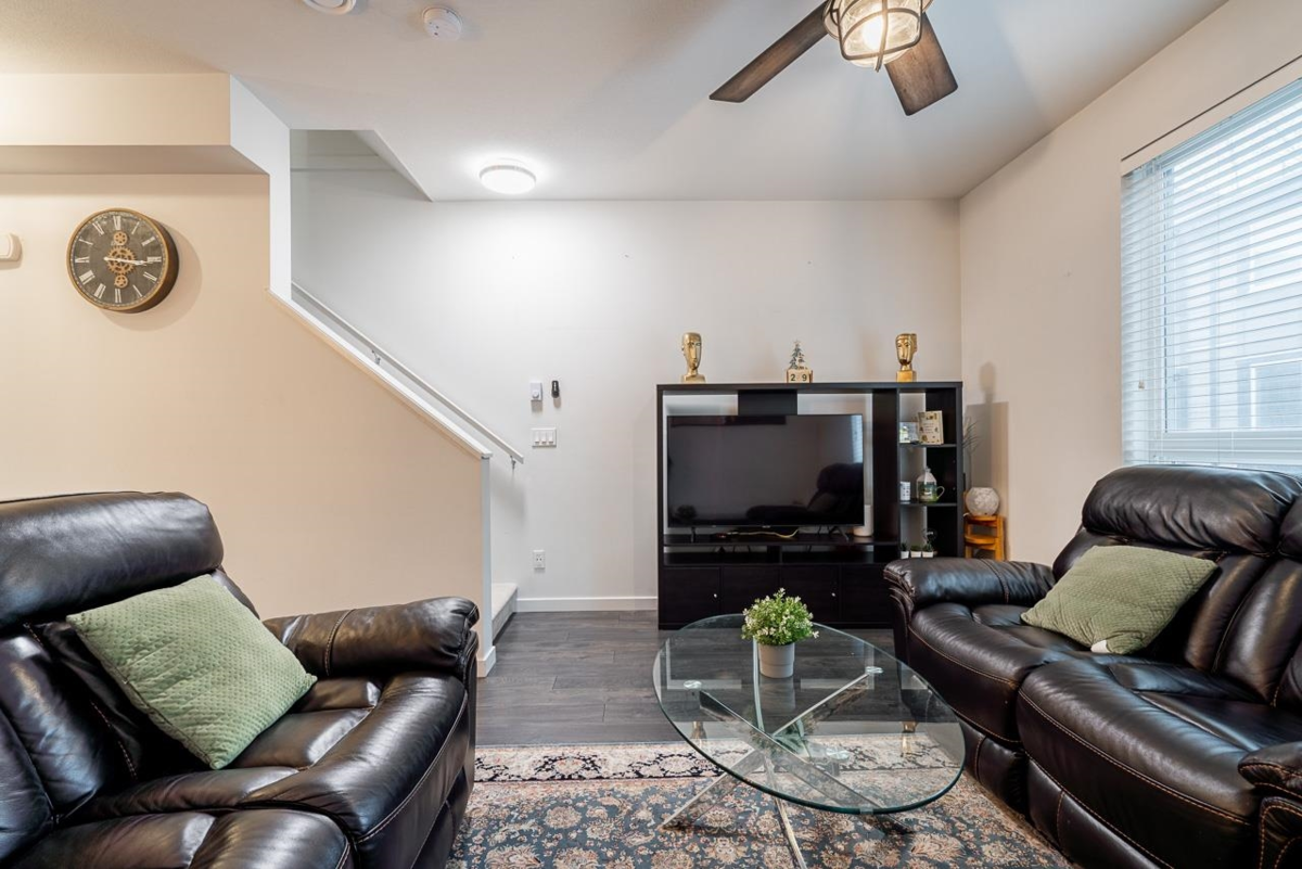 Primary Bathroom Photo of 42 14555 68 Avenue, Surrey, BC