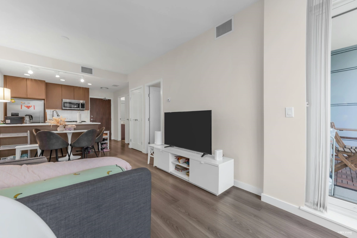 Primary Bathroom Photo of 808 3333 Sexsmith Road, Richmond, BC