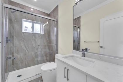Entry Foyer Photo of 16192 78 Avenue, Surrey, BC