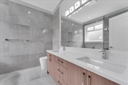 Powder Room Photo of 16192 78 Avenue, Surrey, BC