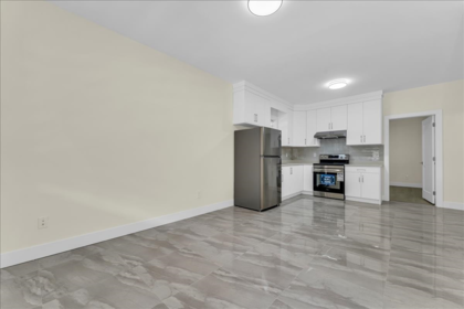 Swimming Pool Photo of 16192 78 Avenue, Surrey, BC