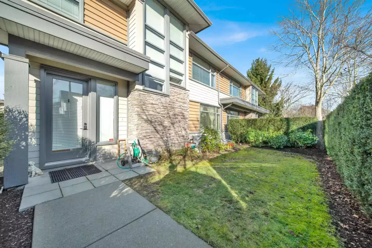 Hallway Photo of 8 2603 162 Street, Surrey, BC