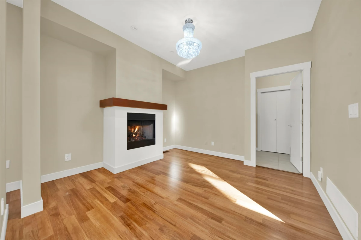 Kitchen Photo of 8 2603 162 Street, Surrey, BC