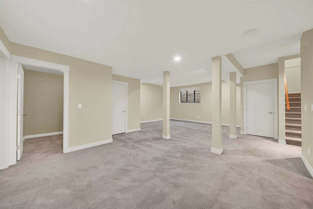 Office / Den Photo of 8 2603 162 Street, Surrey, BC