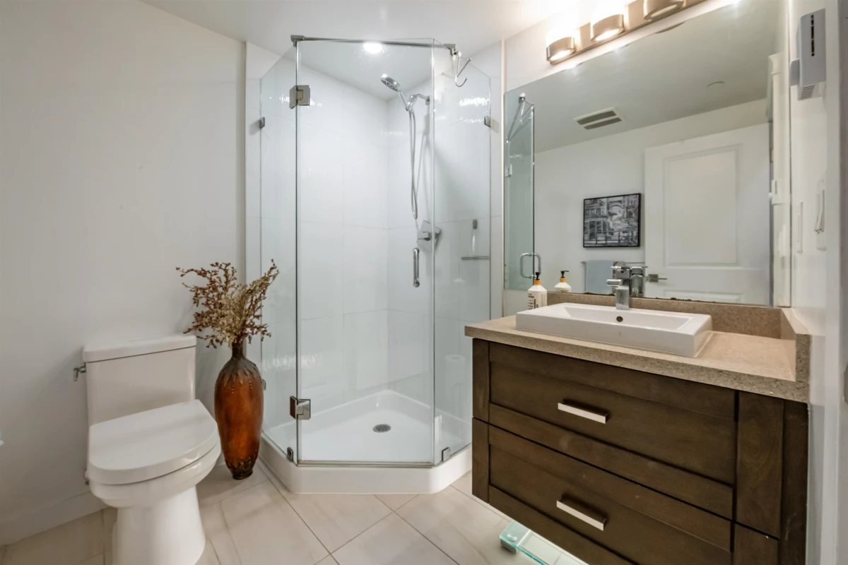 Guest Bathroom Photo of 506 11967 80 Avenue, Delta, BC