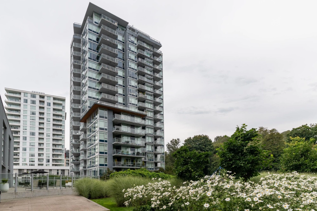 Front Yard Photo of 601 8538 River District Crossing, Vancouver, BC