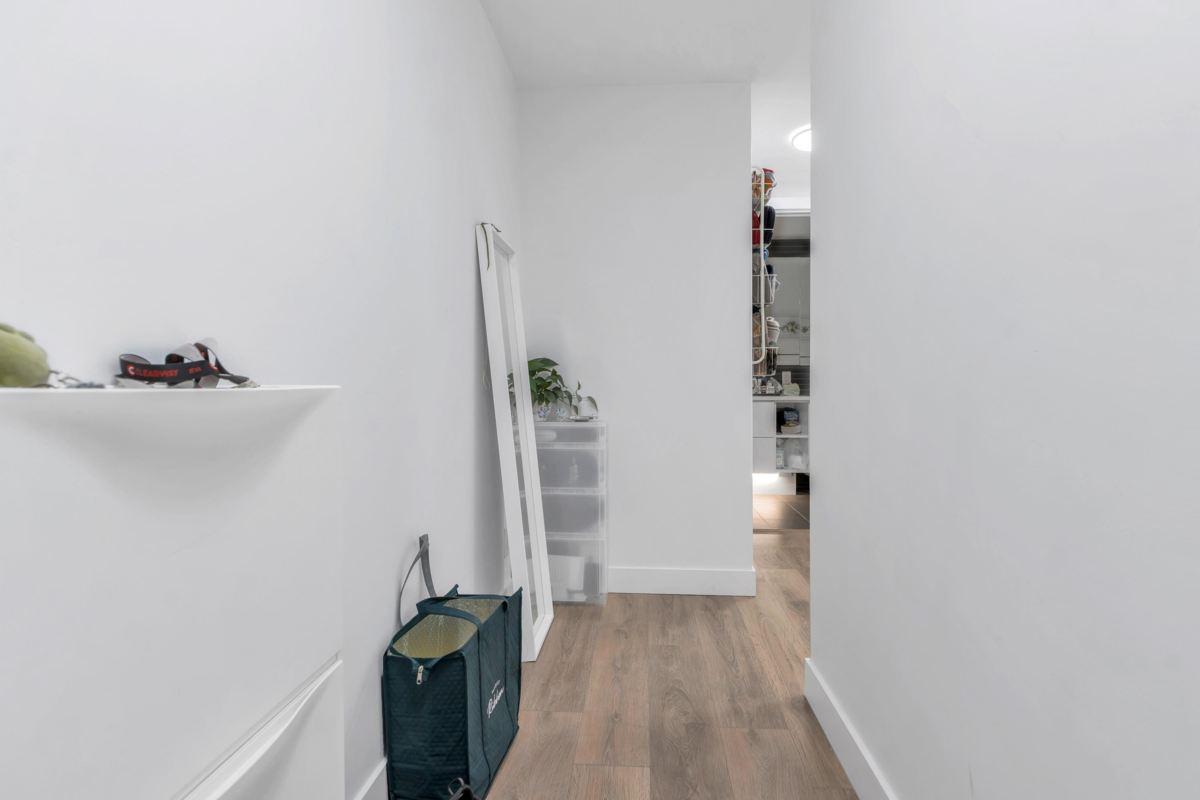 Kitchen Island Photo of 601 8538 River District Crossing, Vancouver, BC