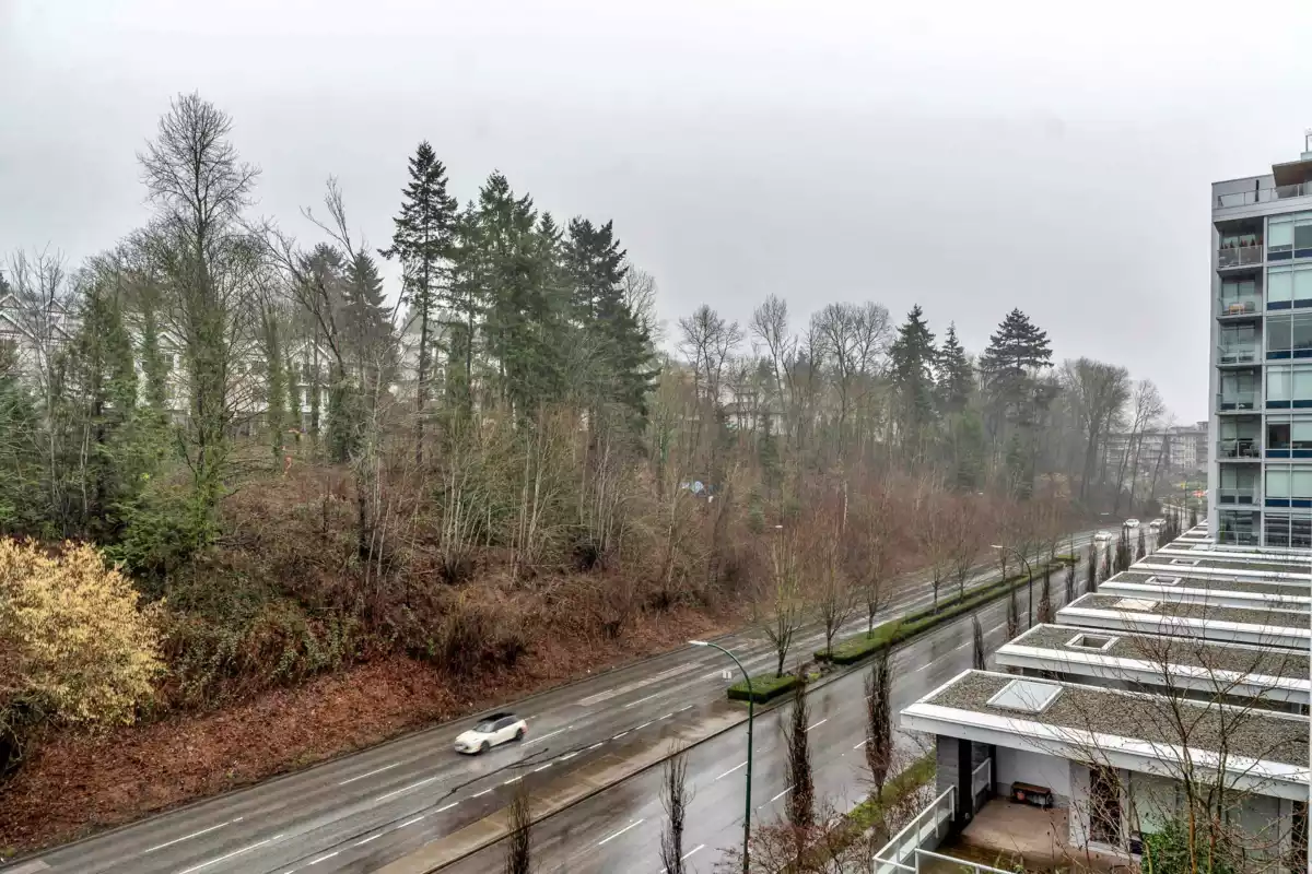 Loft / Bonus Room Photo of 601 8538 River District Crossing, Vancouver, BC