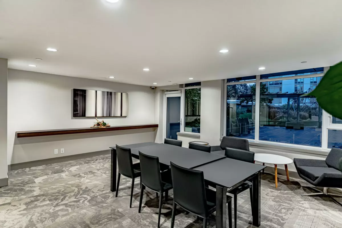 Outdoor Kitchen Photo of 601 8538 River District Crossing, Vancouver, BC