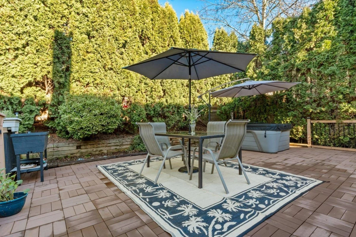 Backyard Photo of 32485 Mcrae Avenue, Mission, BC