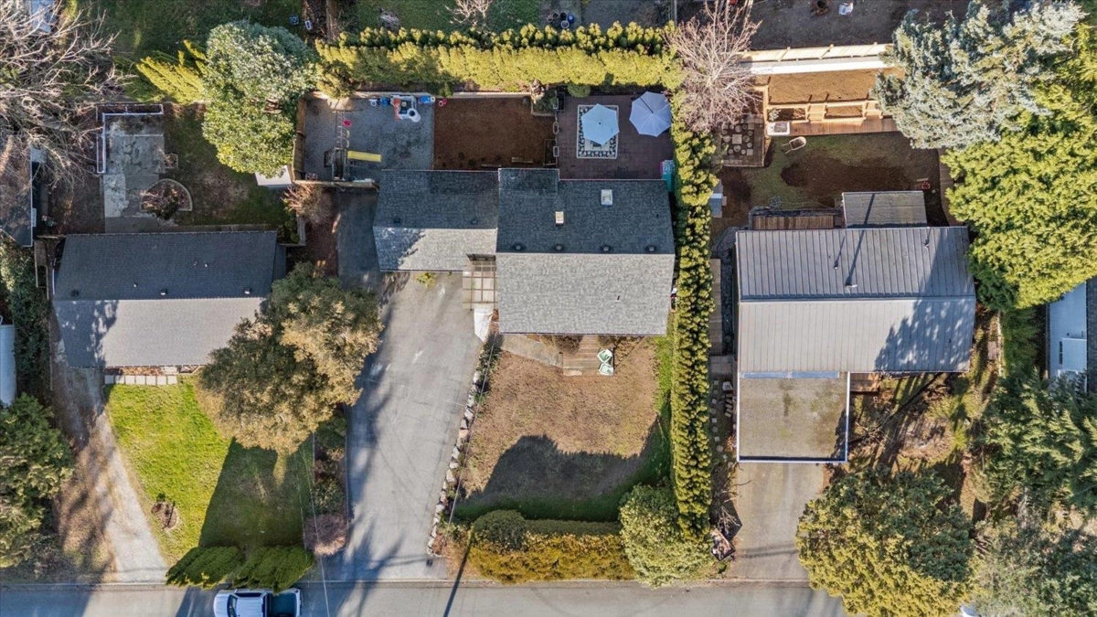 Outdoor Kitchen Photo of 32485 Mcrae Avenue, Mission, BC