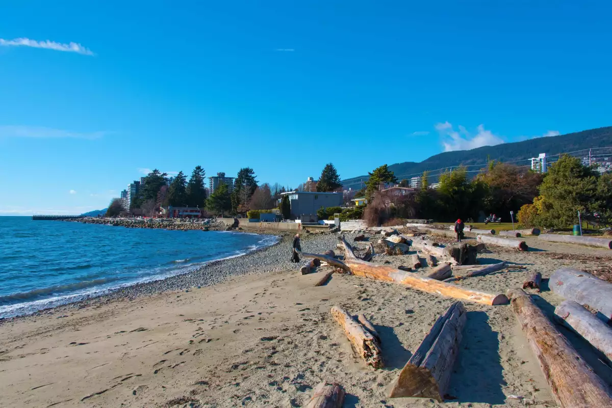 Guest Bathroom Photo of 2307 Kadlec Court, West Vancouver, BC