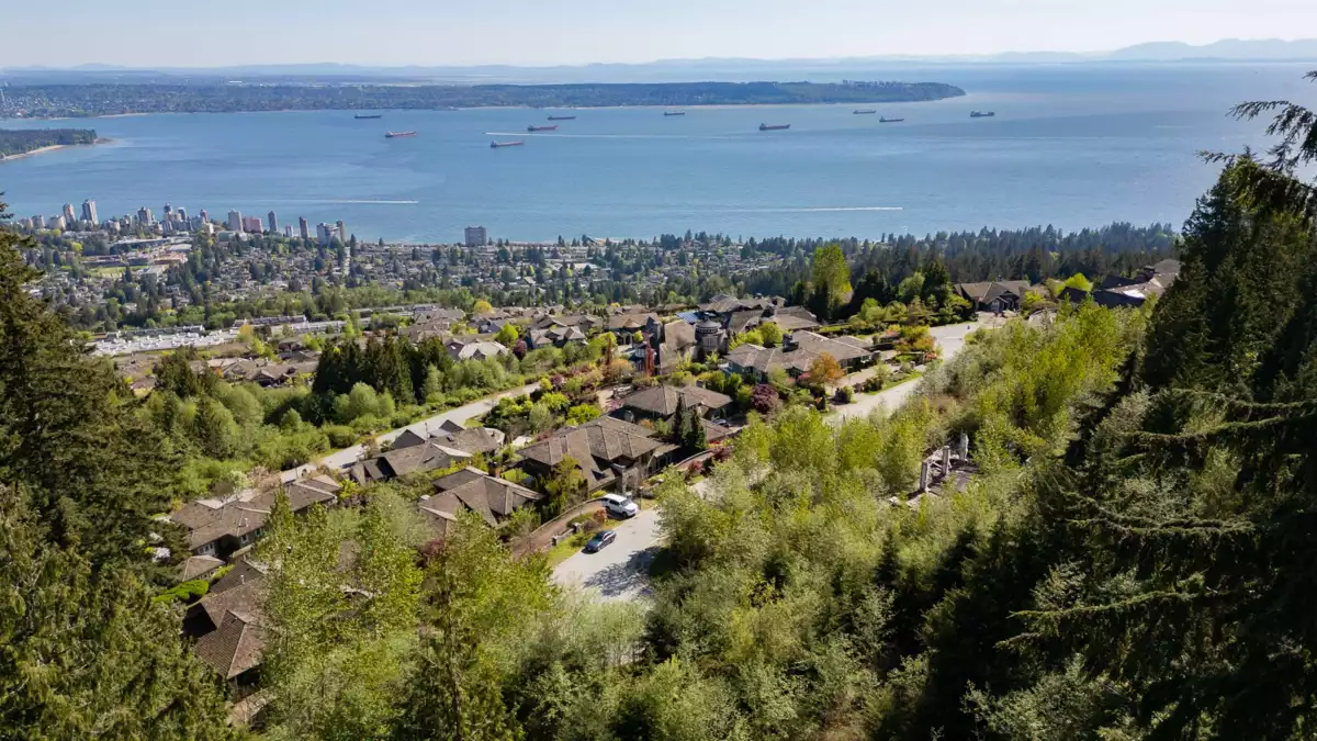 Primary Bathroom Photo of 2307 Kadlec Court, West Vancouver, BC