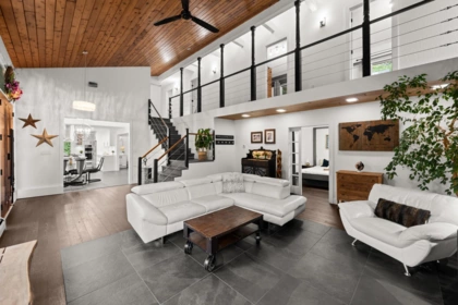 24411 56 Avenue, Langley, BC, Salmon River — 6 bed single family residence for sale