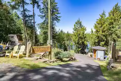Family Room Photo of 659 Wilks Road, Mayne Island, BC