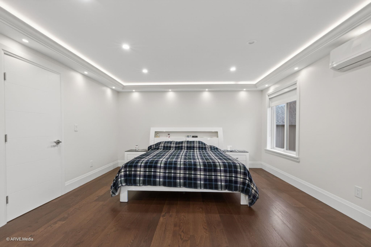 Laundry Room Photo of 2964 Bergman Street, Abbotsford, BC