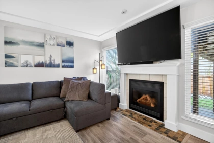 2 9559 208 Street, Langley, BC
