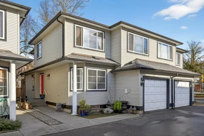 2 9559 208 Street, Langley, BC