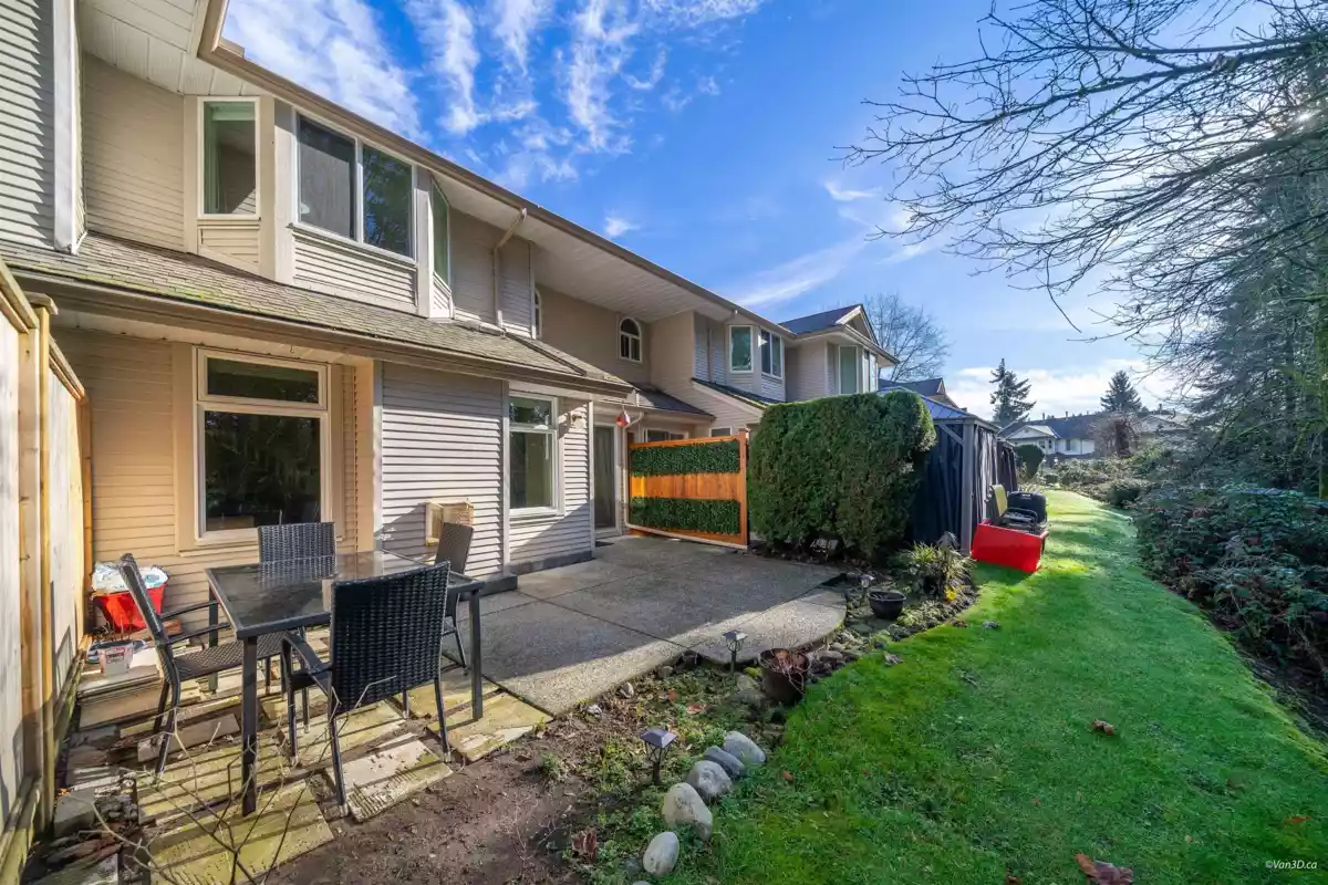 Primary Bathroom Photo of 73 9045 Walnut Grove Drive, Langley, BC