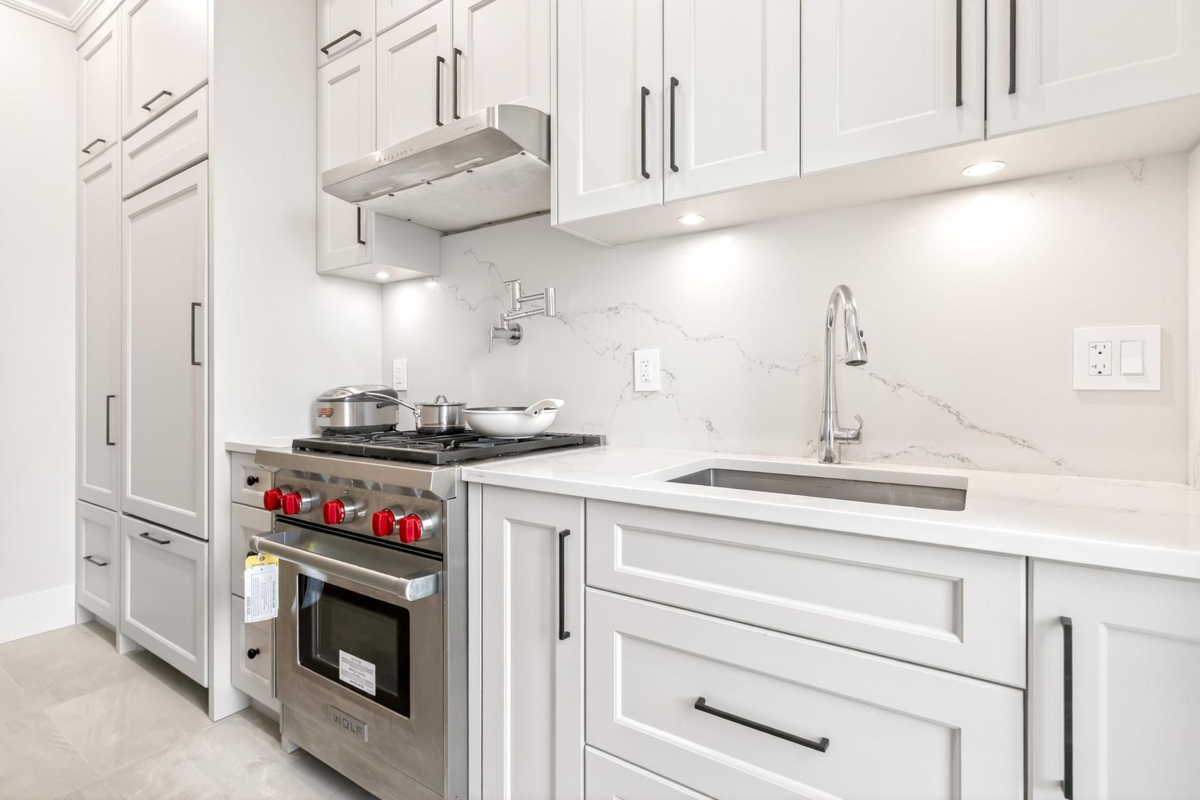 Guest Bathroom Photo of 4089 W 19th Avenue, Vancouver, BC