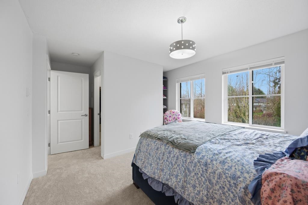 Powder Room Photo of 10 10735 84 Avenue, Delta, BC