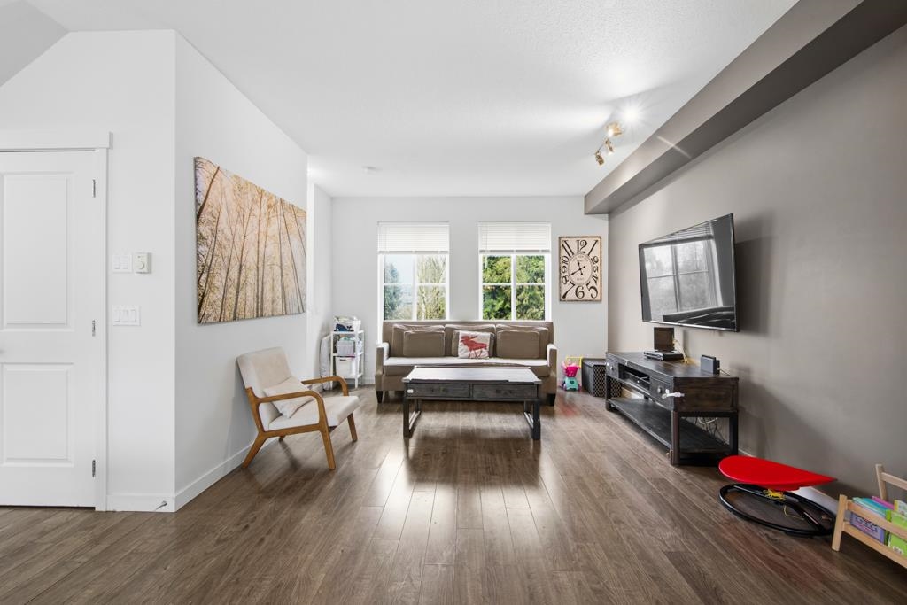 Walk-In Closet Photo of 10 10735 84 Avenue, Delta, BC