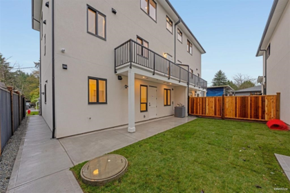 Backyard Photo of 102 9727 129a Street, Surrey, BC